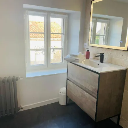 Les Dames Jeannes Guest house *